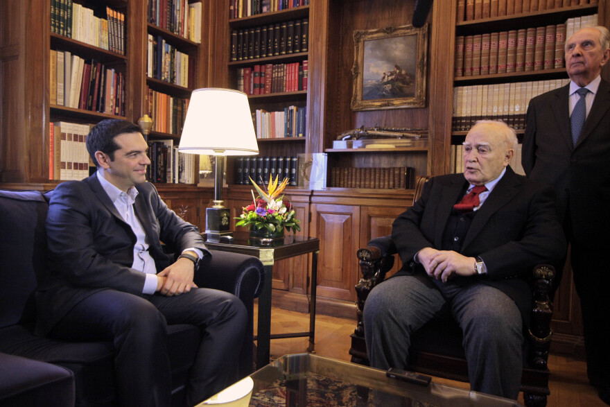 Απεβίωσε ο Κάρολος Παπούλιας	