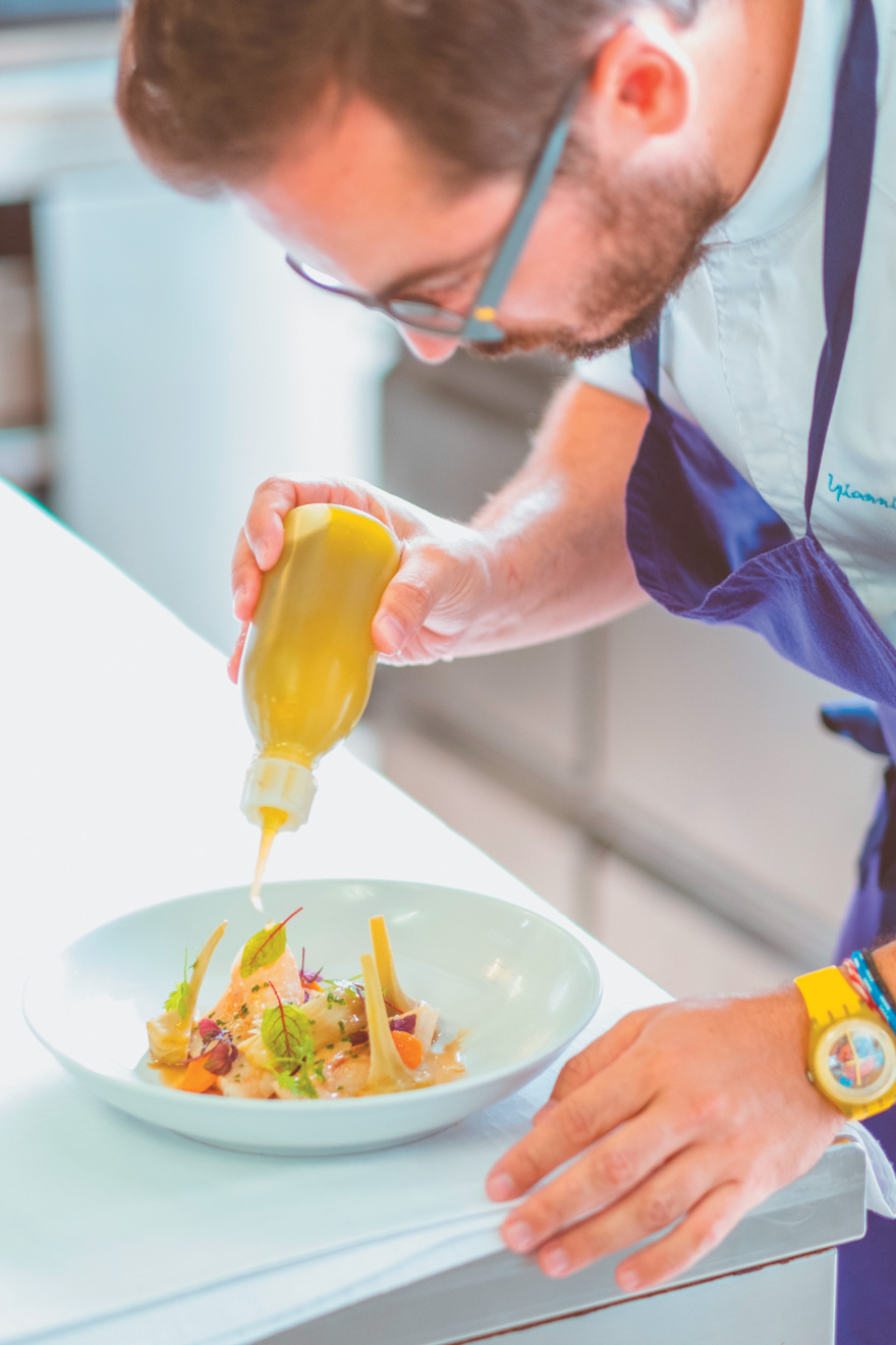 Ο Γιάννης Κιόρογλου μιλάει στον Δημήτρη Δανίκα: Aπό το Περιστέρι, CEO πολυεθνικής με 180 σεφ