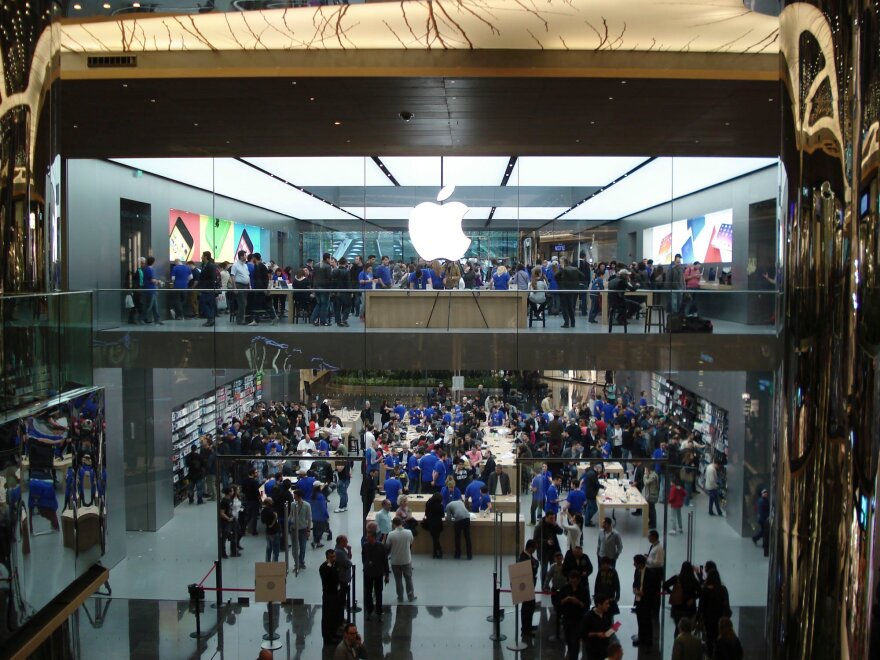 Γιατί η Apple έβαλε προσωρινό λουκέτο στα καταστήματά της στην Τουρκία