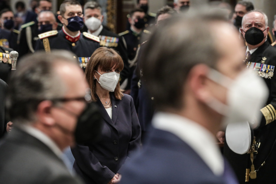 Η Σακελλαροπούλου στην πρωτοχρονιάτικη δοξολογία της Μητρόπολης Αθηνών