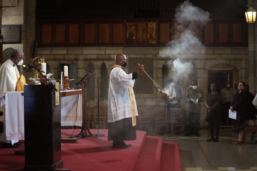 Στο Κέιπ Τάουν η κηδεία του ήρωα κατά του απαρτχάιντ και αρχιεπισκόπου, Ντέσμοντ Τούτου (φωτογραφίες)