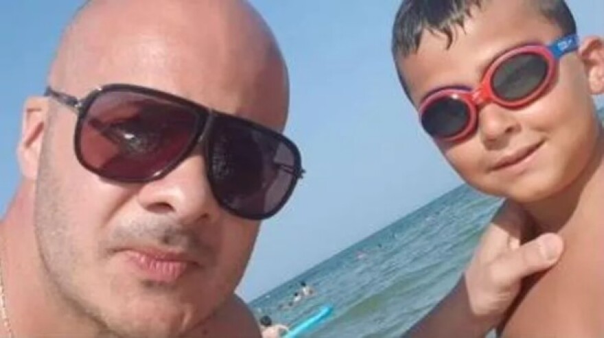 Φρίκη στην Ιταλία: Σκότωσε το 7χρονο παιδί του και έκρυψε το πτώμα στην ντουλάπα για να εκδικηθεί τη γυναίκα του