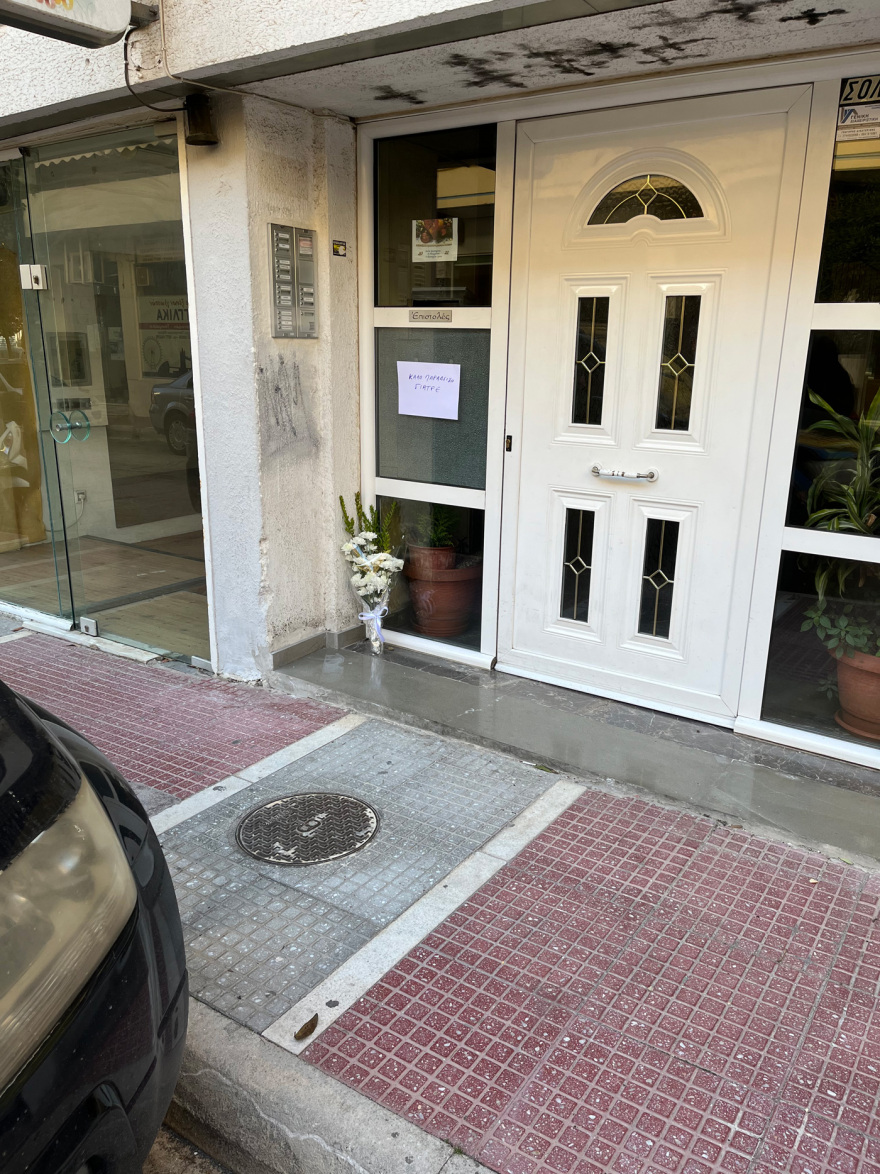 Πέθανε αντιεμβολιαστής γιατρός στο Λουτράκι, στο νοσοκομείο και η ανεμβολίαστη κόρη του