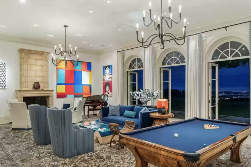 «Κοψοχρονιά» αγόρασε η Adele τη βίλα του Σιλβέστερ Σταλόνε στο Μπέβερλι Χιλς