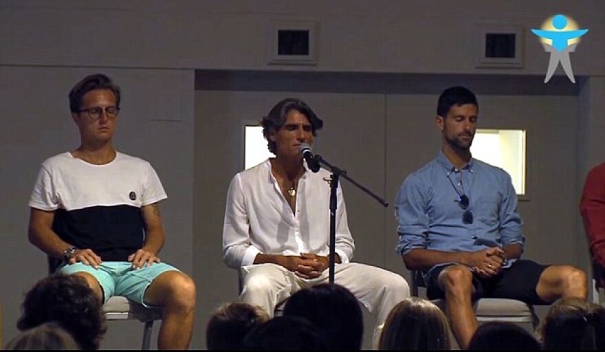 Τα δύο πρόσωπα του Νόβακ Τζόκοβιτς: Εμμονικός αντιεμβολιαστής αλλά και τεράστιος αθλητής με μεγάλο φιλανθρωπικό έργο 