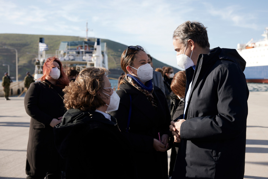 Μητσοτάκης από Λήμνο: Aπό τους διασωληνωμένους αυτή τη στιγμή το 86% είναι ανεμβολίαστοι