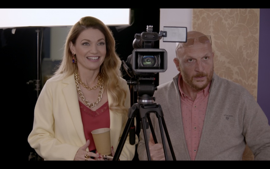 Στη σειρά «Άσε μας ρε μαμά» Δανάη και Βασίλης ετοιμάζουν ένα χουνέρι στον Θωμά