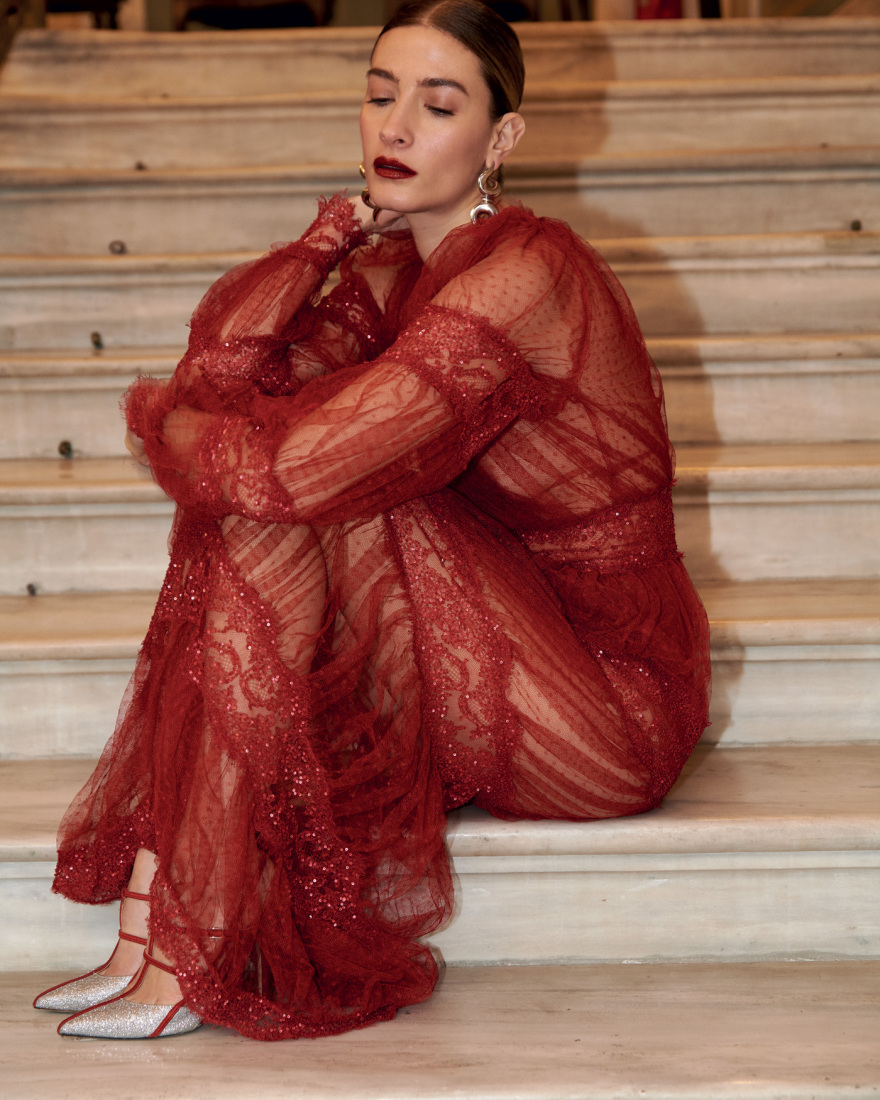 Ισμήνη Παπαβλασοπούλου: «Το μόντελινγκ ήταν το εισιτήριο για την ανεξαρτησία μου»