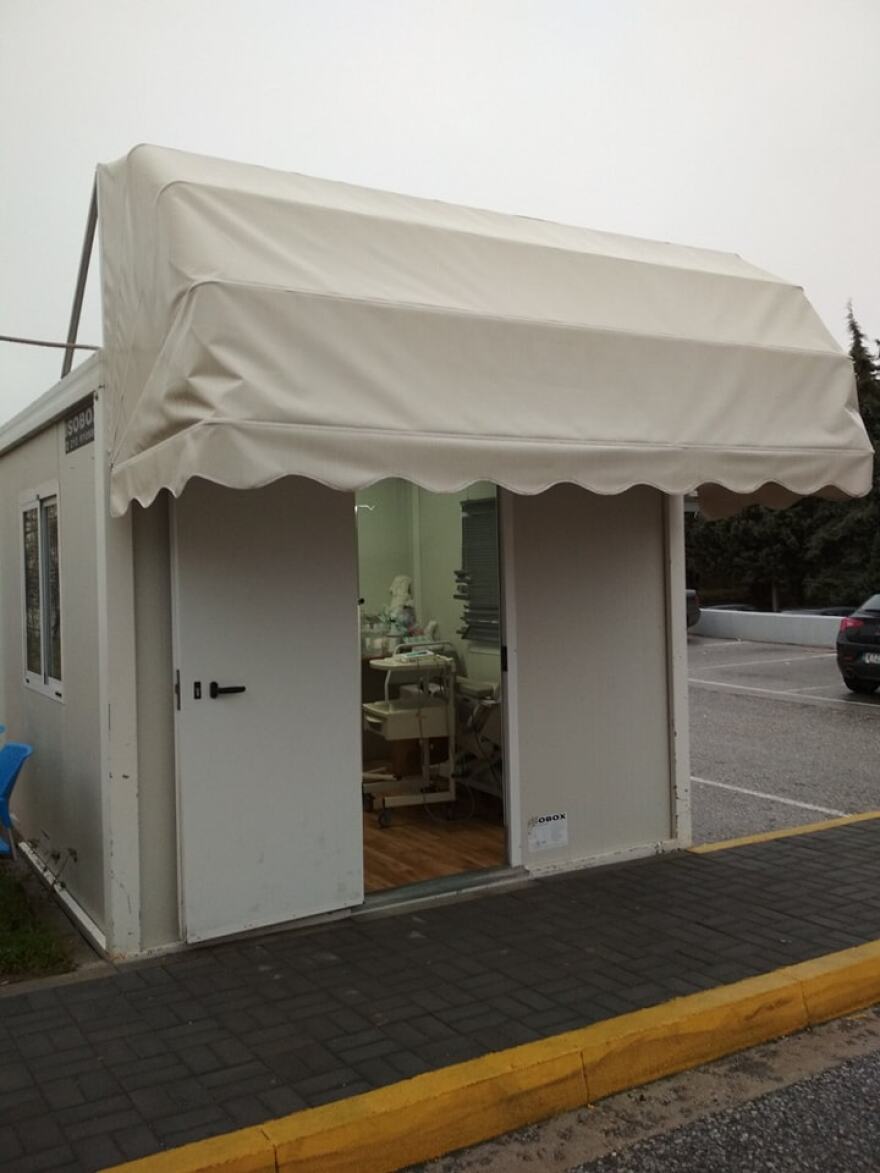 Υγιέστατο αγοράκι γεννήθηκεστην Πτολεμαΐδα από μητέρα θετική στον COVID19 - Δείτε φωτογραφίες