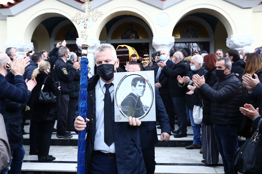Η οικογένεια της ΑΕΚ είπε το «τελευταίο αντίο» στον Στέλιο Σεραφείδη