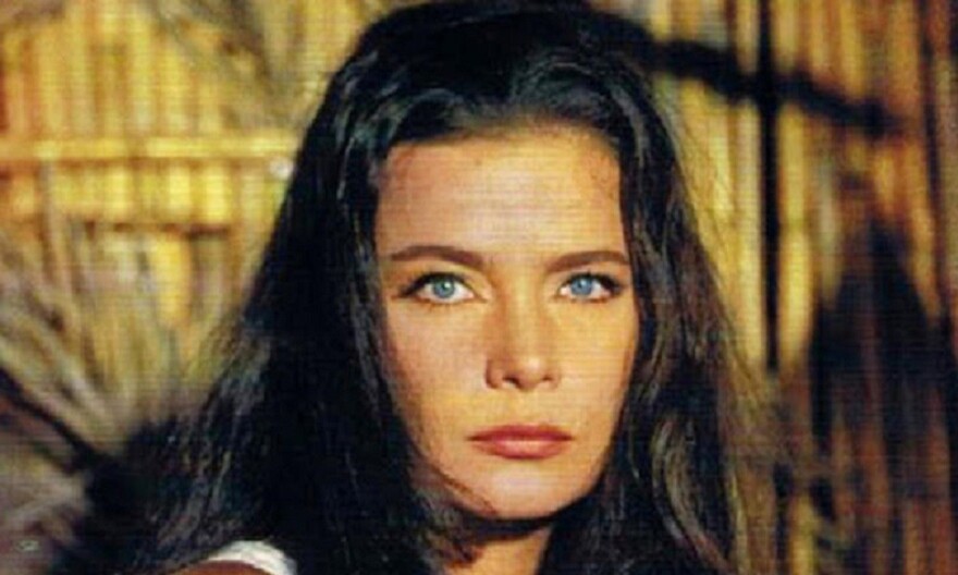 Τζένη Καρέζη: Η πανέμορφη δεσποινίδα που έγινε η Κυρία του θεάτρου και του σινεμά