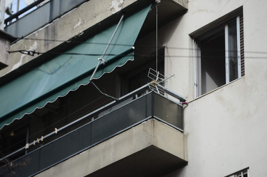 Συναγερμός στην Κυψέλη: Συνελήφθη άνδρας που βγήκε από το διαμέρισμά του και άρχισε να πυροβολεί