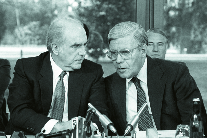 Κοινό νόμισμα είκοσι χρόνια µετά: Πώς θα ζούσαμε σήμερα χωρίς το ευρώ