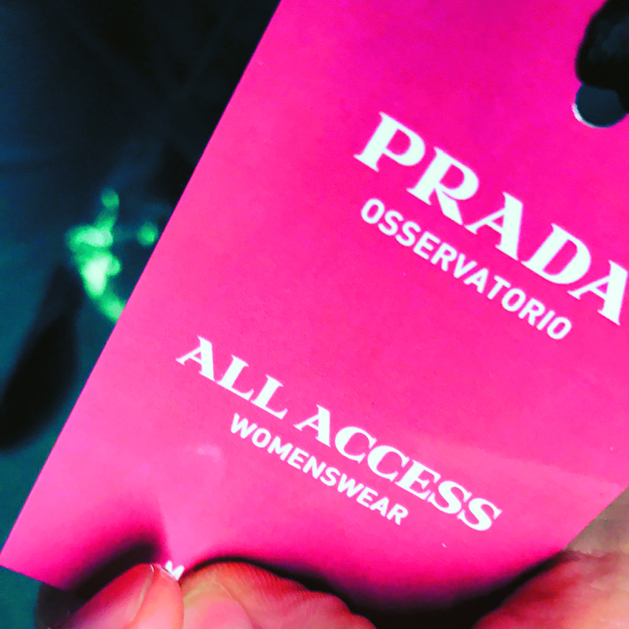 Γόβες Prada: Ο διάβολος τις φοράει, αλλά ο 36χρονος Μάνος Ευμορφιάδης τις σχεδιάζει