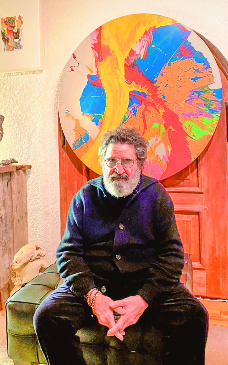 Γκστάαντ vs Aράχωβας: Εσώκλειστοι στα σαλέ με επιτραπέζια στις Άλπεις, λαϊκά πανηγύρια στον Παρνασσό