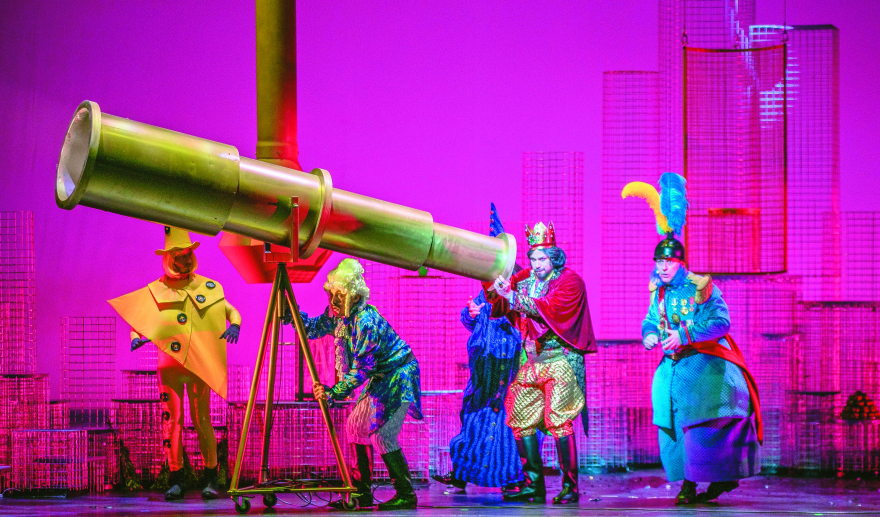 Ευγένιος Τριβιζάς: «Φαντάζομαι το 2022 με ένα ουράνιο τόξο να το στεφανώνει» 