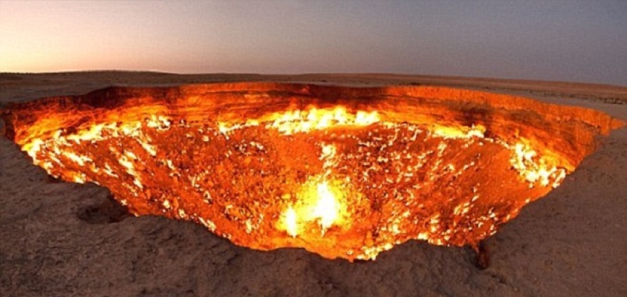 Τουρκμενιστάν: Εντολή να σβήσουν τη φωτιά από τις «Πύλες της Κολάσεως» έδωσε ο πρόεδρος