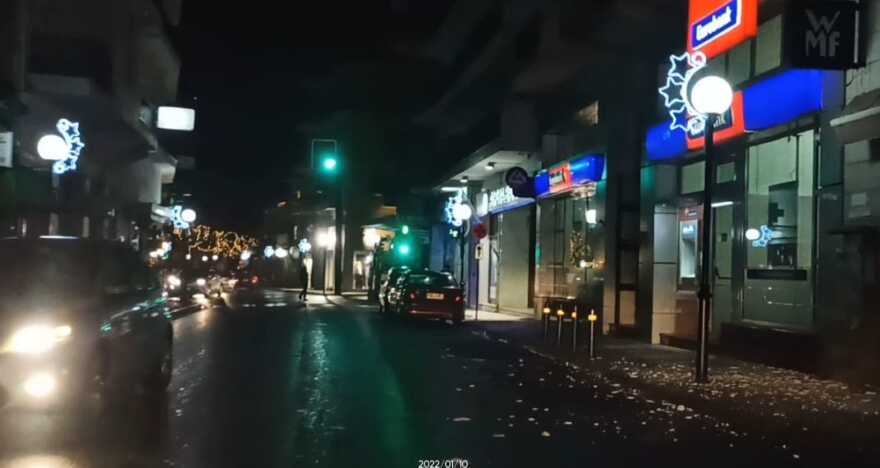 Σεισμός στη Φλώρινα: Μικρές ζημιές από τα 5,3 Ρίχτερ που έβγαλαν στους δρόμους τους κατοίκους της πόλης - Δείτε βίντεο και φωτογραφίες