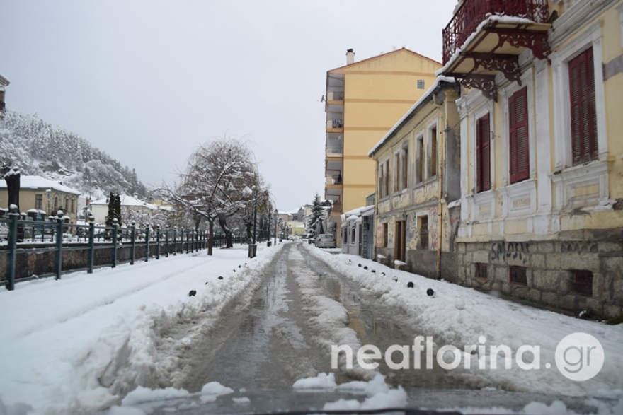 Δύσκολες ώρες για τους κατοίκους της Φλώρινας: Ισχυροί μετασεισμοί, 30 πόντοι χιόνι και πολλά κρούσματα