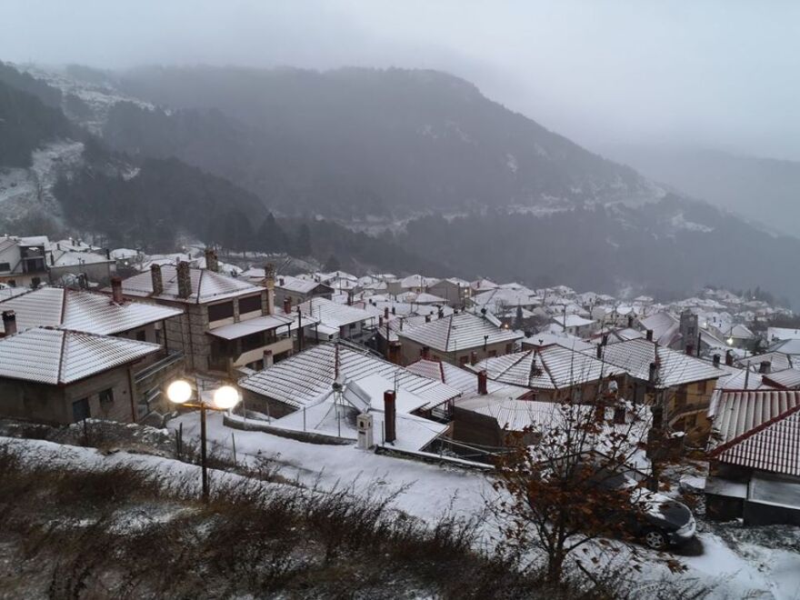 Κακοκαιρία «Διομήδης»: Ισχυρές βροχές και χιόνια σε όλη τη χώρα - Πού εντοπίζονται προβλήματα