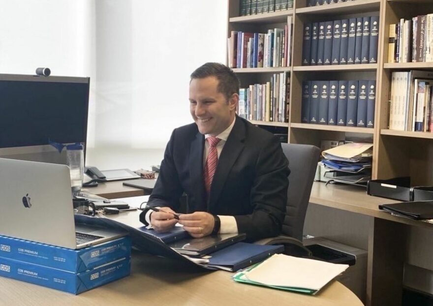 Τζόκοβιτς: Παραδέχθηκε ότι γνώριζε πως είχε κορωνοϊό και πήγε για... συνέντευξη και φωτογράφιση