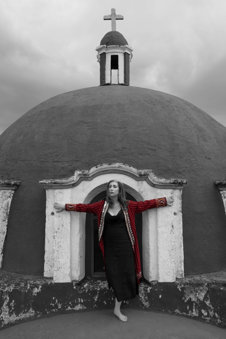 Αλεξάνδρα Γκράβας: Ο εγκλωβισμός στο Μεξικό λόγω πανδημίας, το νέο άλμπουμ και η επιτυχία