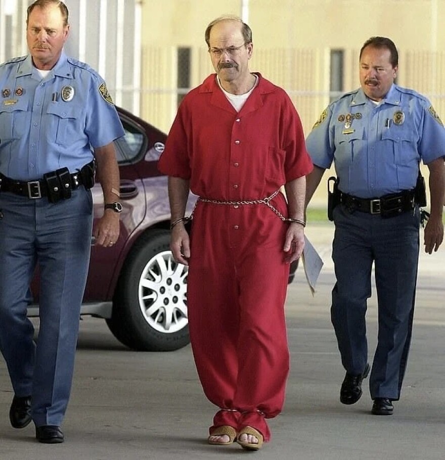 Ο φιλήσυχος οικογενειάρχης που στραγγάλιζε ανθρώπους επί 17 χρόνια, πρωταγωνιστής σε νέα σειρά ντοκιμαντέρ   