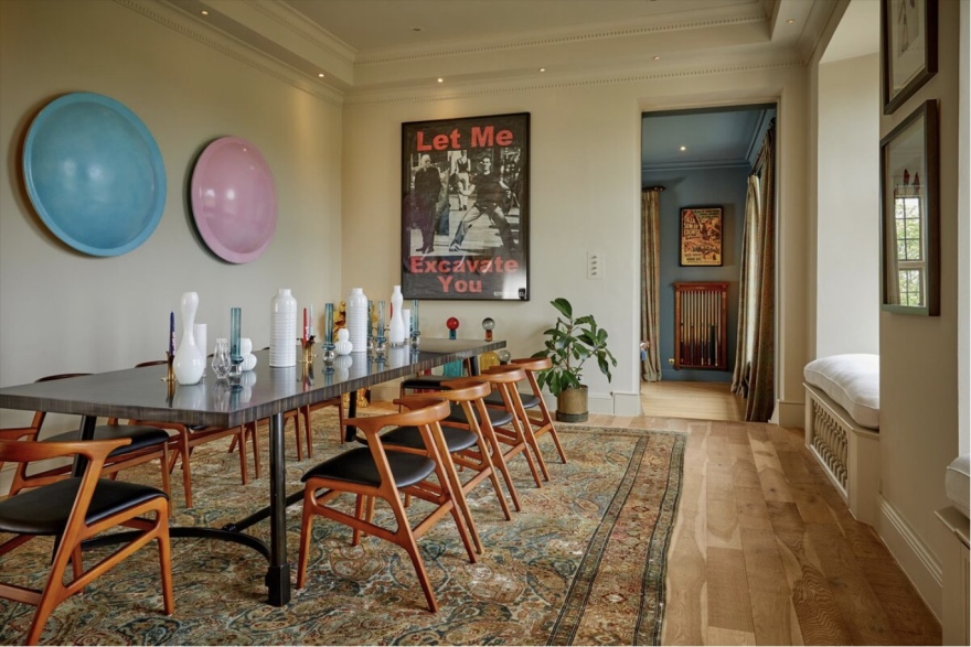 Κοψοχρονιά λόγω... φαντάσματος πούλησε το αρχοντικό του ο Ρόμπι Γουίλιαμς στη βρετανική εξοχή