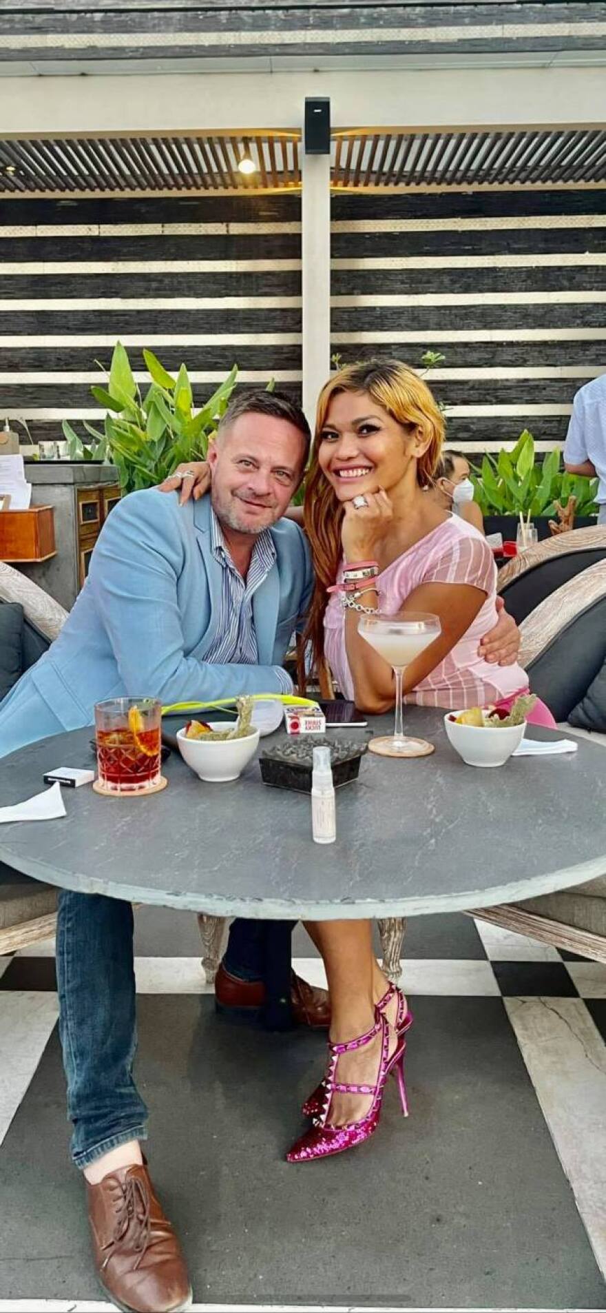 Φρικτό έγκλημα στο Μπαλί: Μαχαίρωσε μέχρι θανάτου τον σύντροφό της