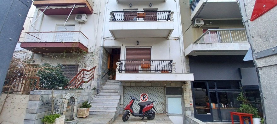 Αυτός είναι το «τέρας» της Αργυρούπολης που χτύπησε  την σύντροφό του - Χαροπαλεύει η γυναίκα