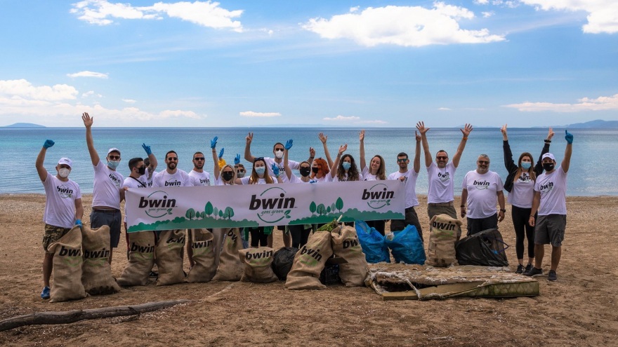 bwin: 104 πράξεις αγάπης για μια καλύτερη κοινωνία! 