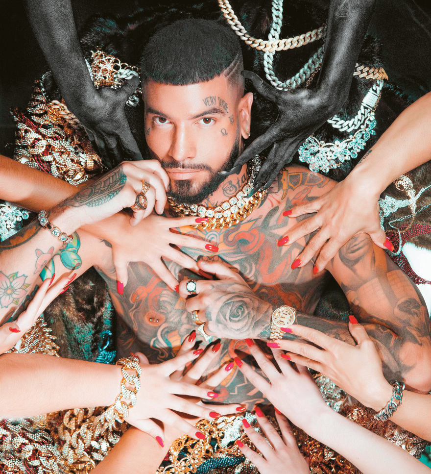 Snik: 5,3 εκατ. views για τα «Chinchilla» της χυδαιότητας και του μισογυνισμού