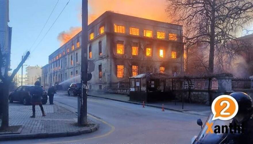Υπό έλεγχο η μεγάλη φωτιά στο κέντρο της Ξάνθης,