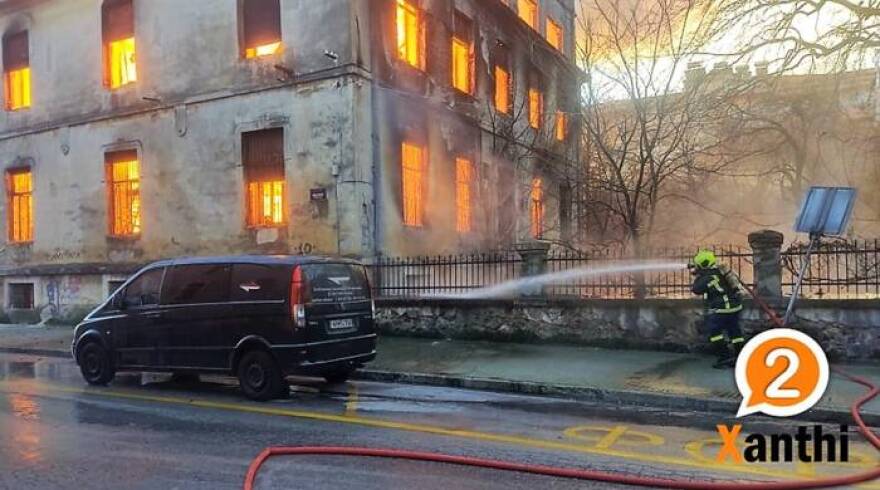 Υπό έλεγχο η μεγάλη φωτιά στο κέντρο της Ξάνθης,