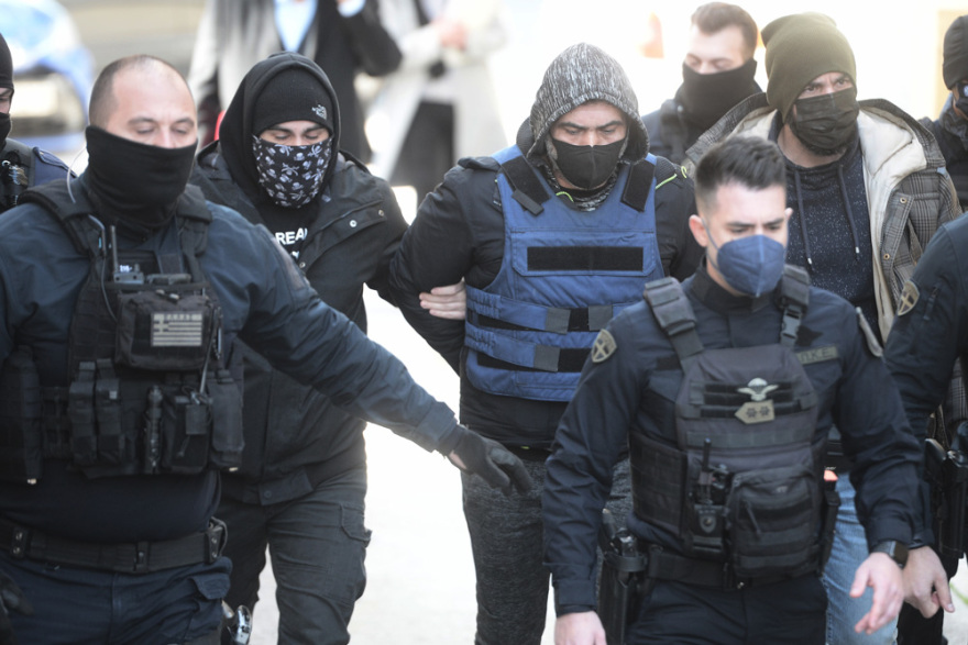 Αργυρούπολη: Αποδοκιμάστηκε στην Ευελπίδων ο 46χρονος - Πήρε προθεσμία και θα απολογηθεί την Πέμπτη