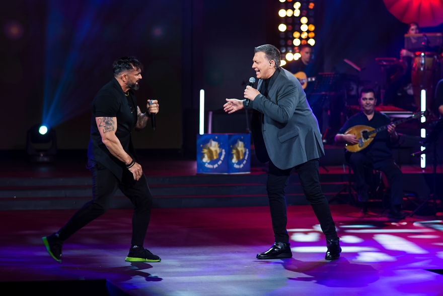 Ο Νίκος Μακρόπουλος έρχεται στο «Σπίτι με το MEGA» για μια βραδιά με αυθεντικό λαϊκό τραγούδι