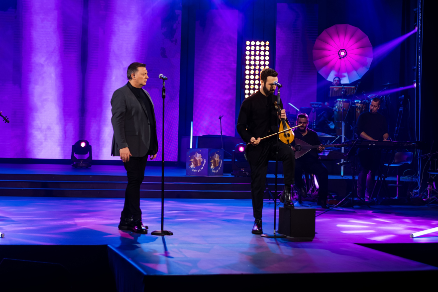 Ο Νίκος Μακρόπουλος έρχεται στο «Σπίτι με το MEGA» για μια βραδιά με αυθεντικό λαϊκό τραγούδι