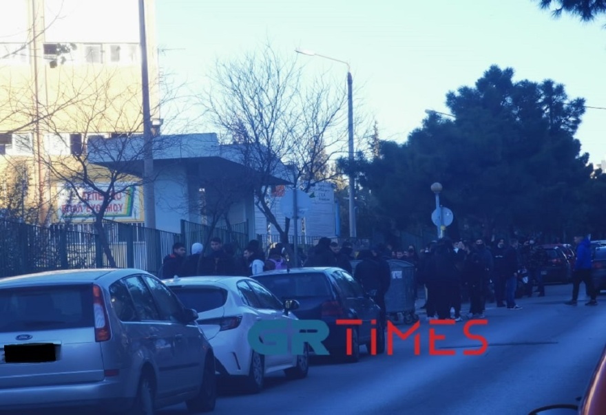 Εύοσμος: Κατάληψη και ΜΑΤ στο 2ο ΕΠΑΛ μετά από καταγγελίες για ξυλοδαρμό μαθητών