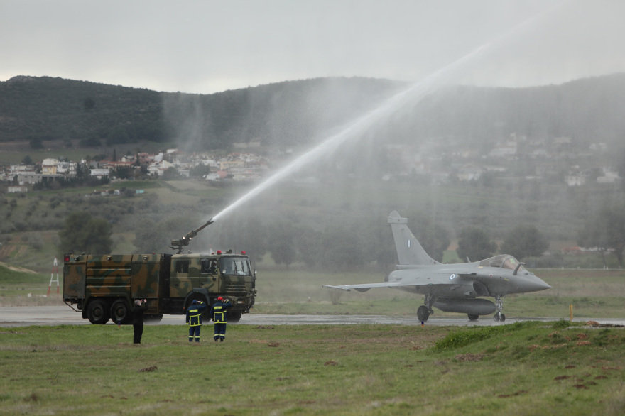 Τα Rafale στην Ελλάδα: «Ελλάδα θα φανούμε αντάξιοι των προσδοκιών σου» είπε ο αρχηγός των έξι «γερακιών»