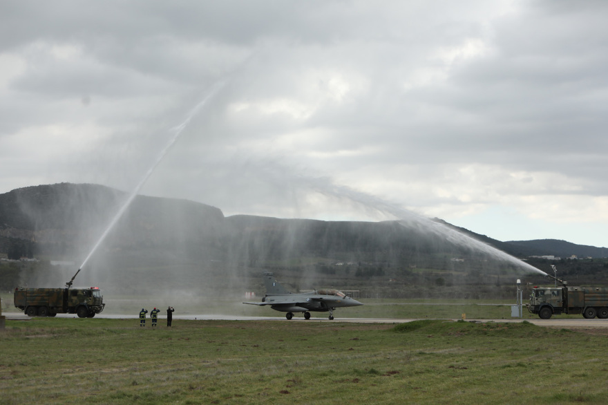 Τα Rafale στην Ελλάδα: «Ελλάδα θα φανούμε αντάξιοι των προσδοκιών σου» είπε ο αρχηγός των έξι «γερακιών»
