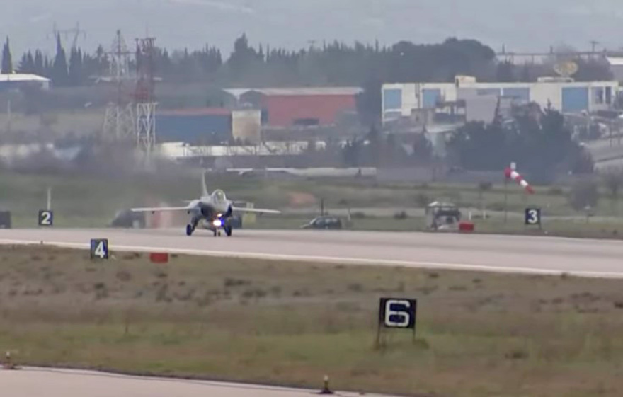  Έφτασαν στην Τανάγρα τα πρώτα Rafale από τη Γαλλία - Πέταξαν πάνω από την Ακρόπολη