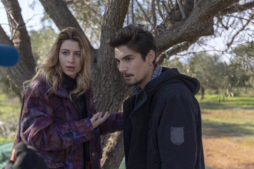 Σασμός: Η δολοφονία του Πετρή πέφτει σαν βόμβα στο χωριό