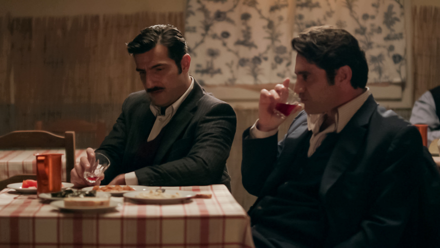 Στις «Άγριες Μέλισσες» μετά την αποκάλυψη της Μυρσίνης, η Ρένα δείχνει τις προθέσεις της στον Νικηφόρο