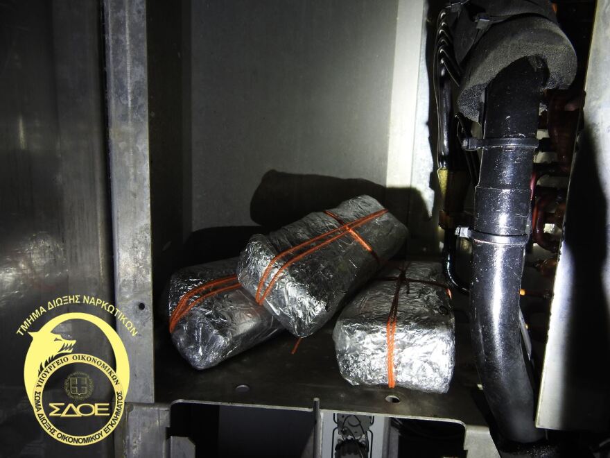 Μεγάλη επιχείρηση του ΣΔΟΕ: Εντόπισαν 13 κιλά κοκαΐνης σε πλοίο με μπανάνες