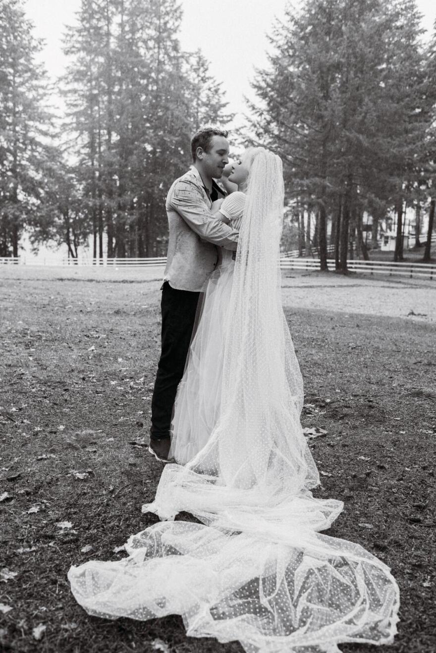 «Άνθρακας» αποδείχθηκε ο θησαυρός για την Πάμελα Άντερσον - «Αγενής και καθόλου υποστηρικτικός» ο Νταν Χέιχερστ