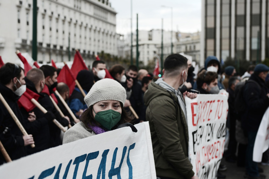 Συγκέντρωση διαμαρτυρίας στο Σύνταγμα ενάντια στα μέτρα για την πανδημία