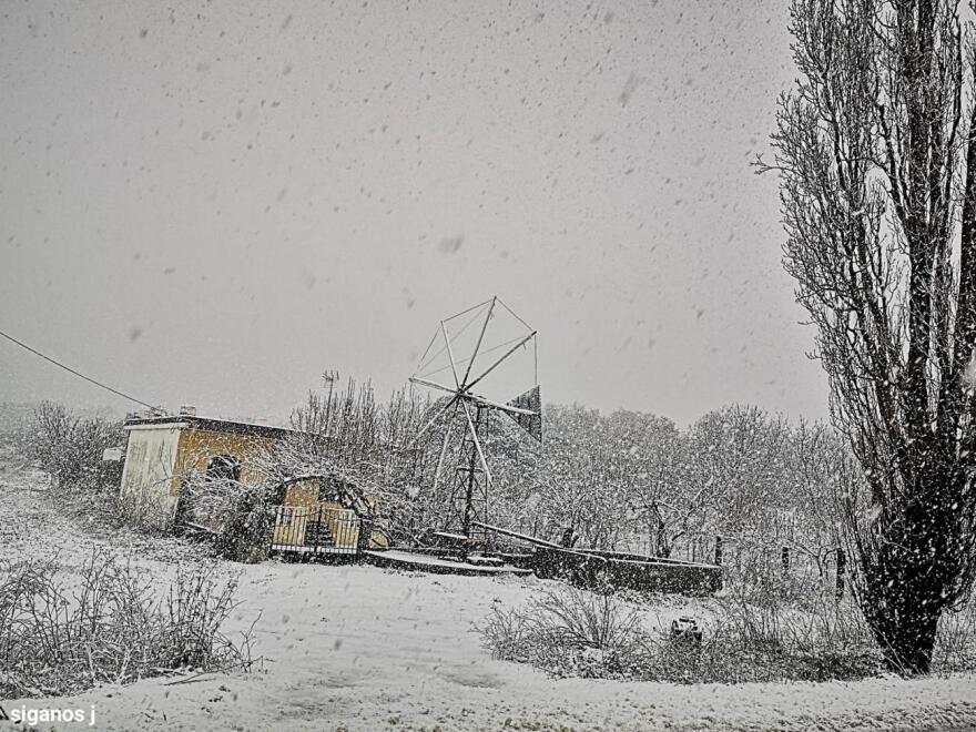 Κακοκαιρία «Ελπίς»: Ντύθηκε στα λευκά η Κρήτη, δείτε φωτογραφίες