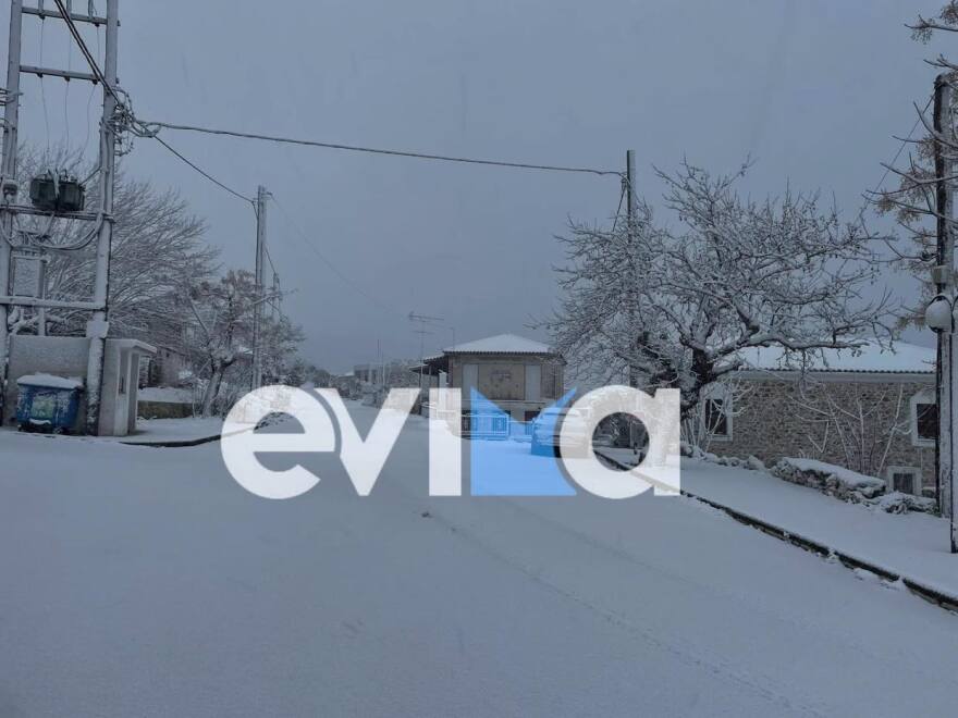 Καιρός: Στα «λευκά» η Εύβοια και νησιά των Κυκλάδων, χιόνισε και στα βόρεια προάστια της Αθήνας - Πώς θα εξελιχθεί η «Ελπίς»