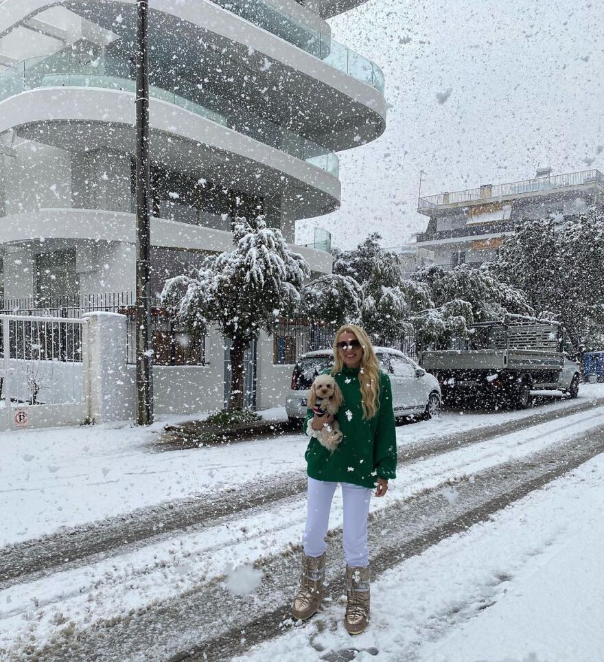 Η Κωνσταντίνα Σπυροπούλου βγήκε στα χιόνια, αλλά... δεν άντεξε πάνω από ένα λεπτό