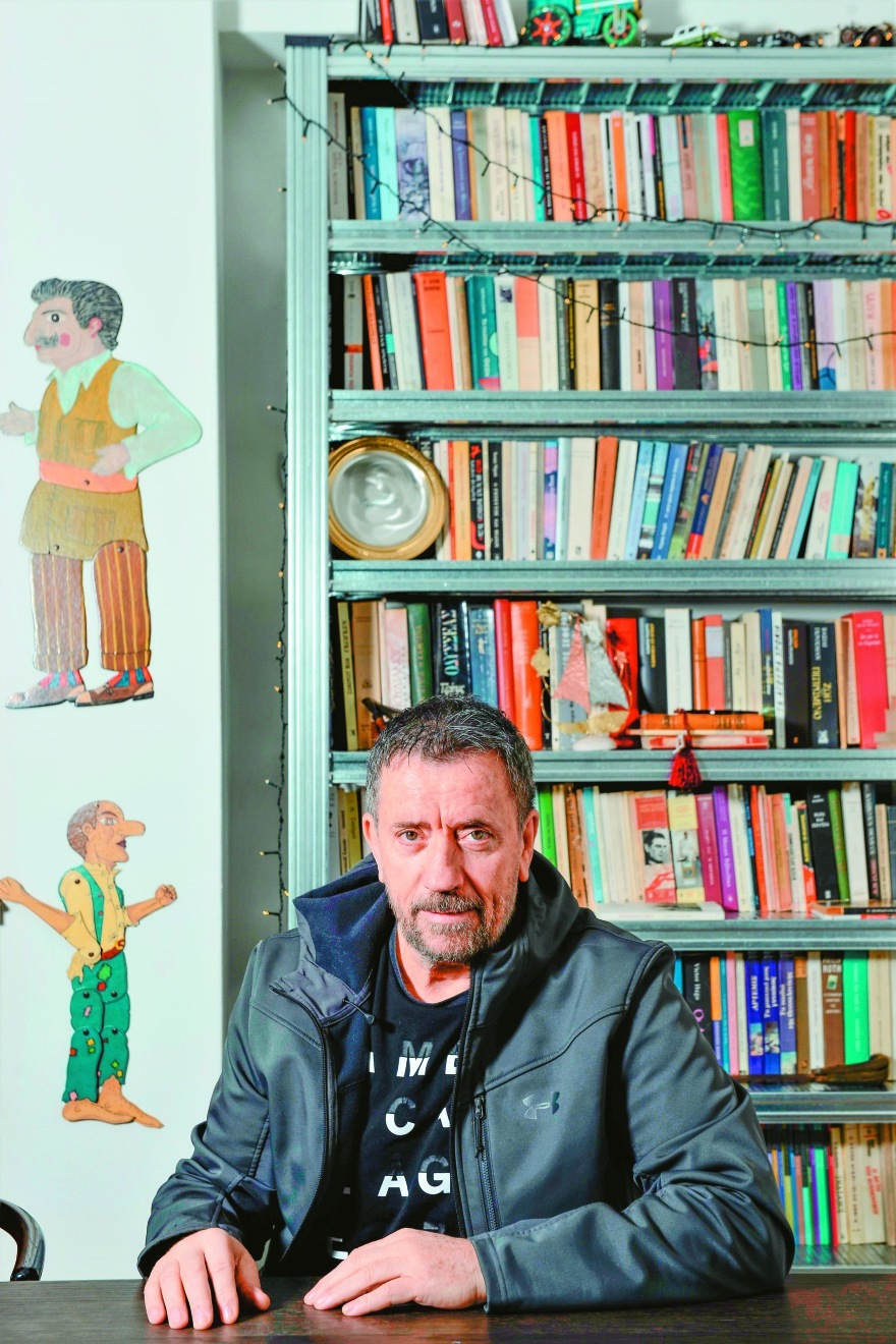 Ο Σπύρος Παπαδόπουλος μιλά για τα πάθη του: Οι μηχανές, η βάρκα, ο Ολυμπιακός και οι γυναίκες 